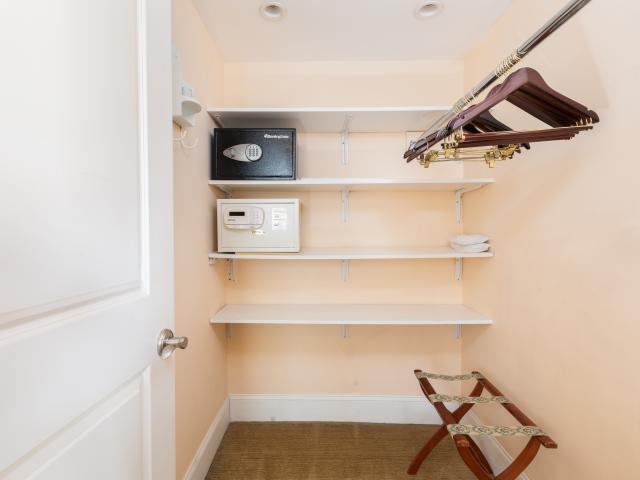 111 East 56th Street, Unit 1705