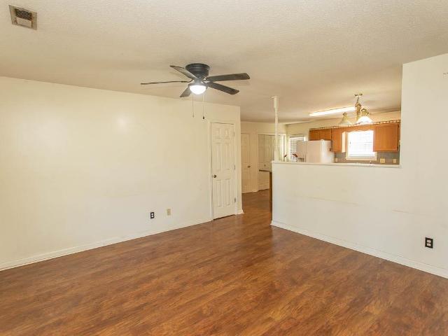 111 Ebb Tide Harbour
