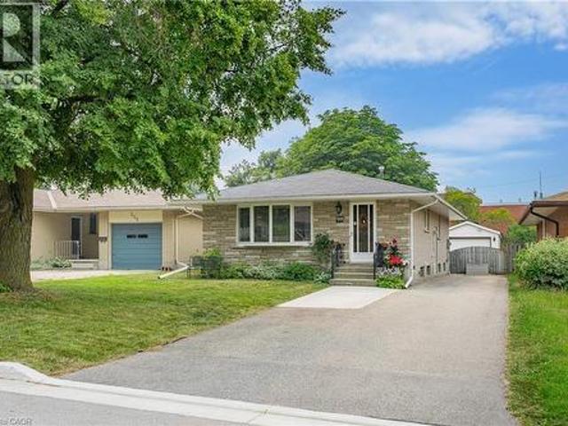 111 Kimberly Crescent, Kitchener, ON, N2E 1C8 house for sale | Listing ID 40850 | Royal LePage