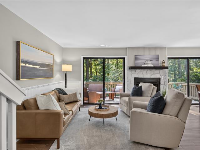 111 Harbor Lights Drive