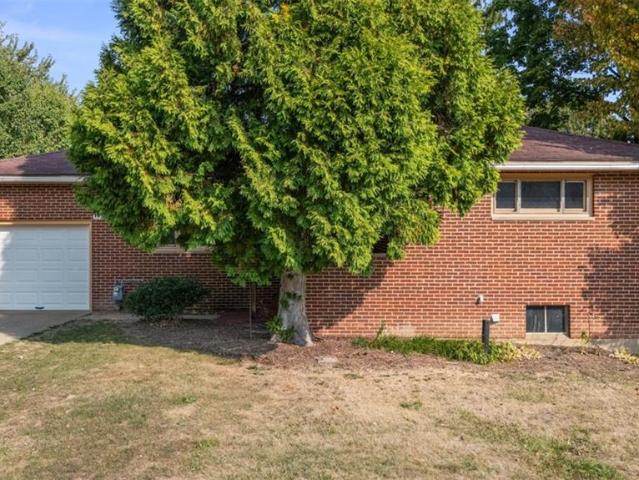 111 Hickory Dr, Beaver Falls, PA 15010 | MLS #1760
