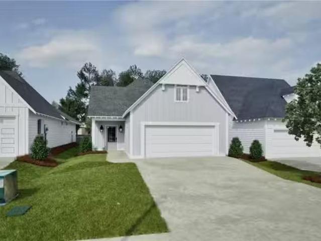 111 HUNTERS WAY, OPELIKA, AL 36801