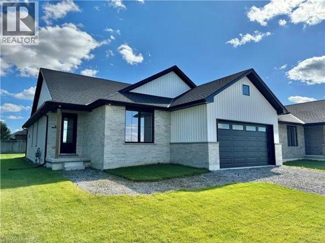 111 Judd Drive, Simcoe, ON, N3Y 4Y8 house for sale | Listing ID 40823 | Royal LePage