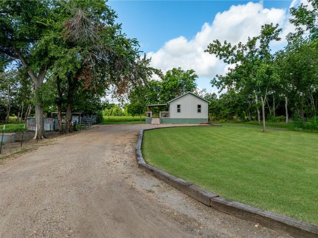 111 Oak St S, Rosebud, TX 76570 | MLS #229101