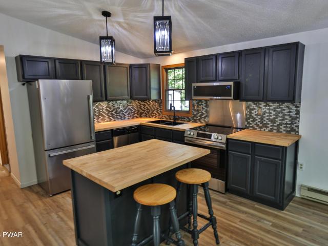 111 Ledge View Drive