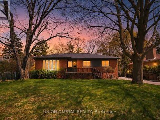 111 Libby Boulevard, Richmond Hill, ON, L4C 4V4 house for sale | Listing ID N13700 | Royal LePage