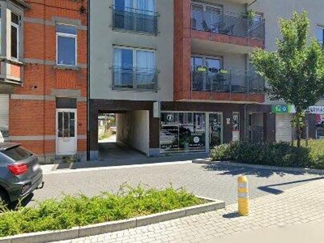 111 m2 apartment for rent in Luik