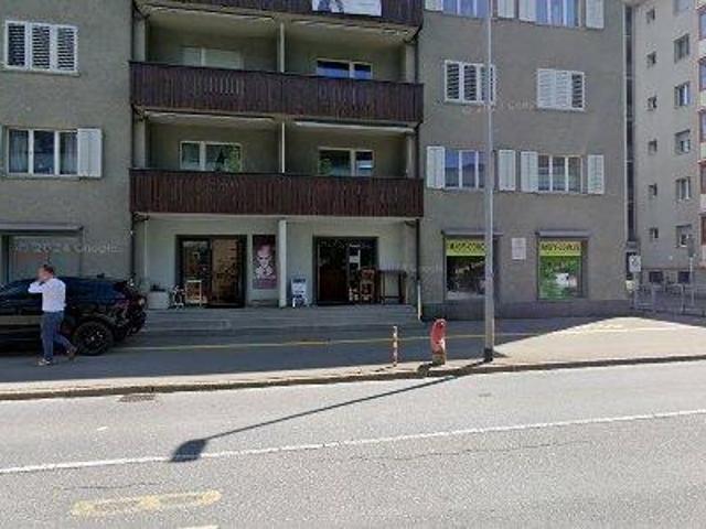 111 m2 apartment for rent in Plessur