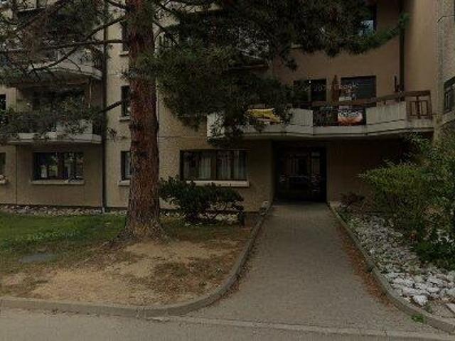 111 m2 apartment for rent in Saane