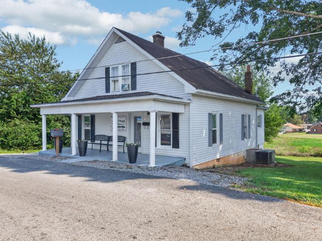 111 Maple St
