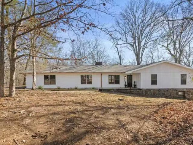 111 MARGARET CV, FLORENCE, AL 35634