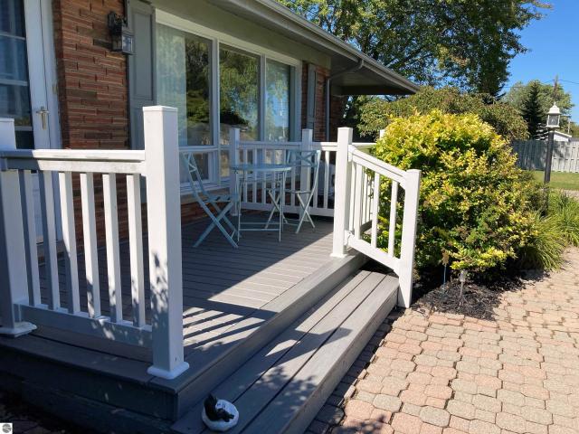 111 Minzer Court