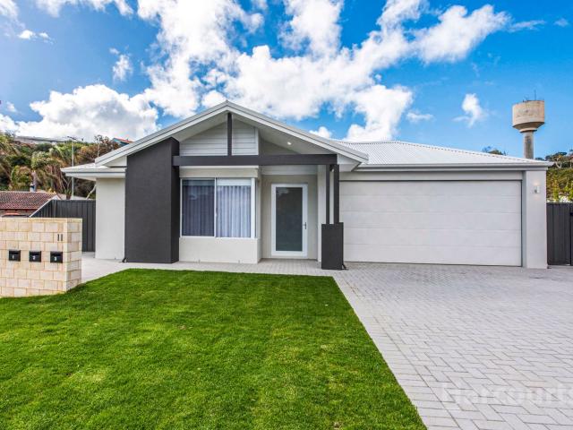 1/11 Murray Crescent, HALLS HEAD, WA 6210