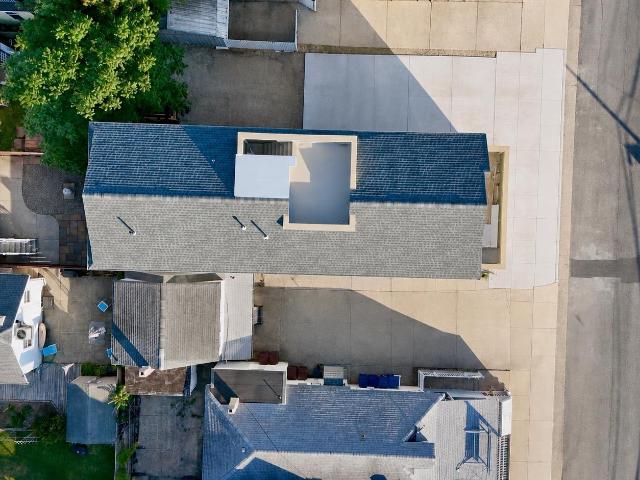 111 N Dorset