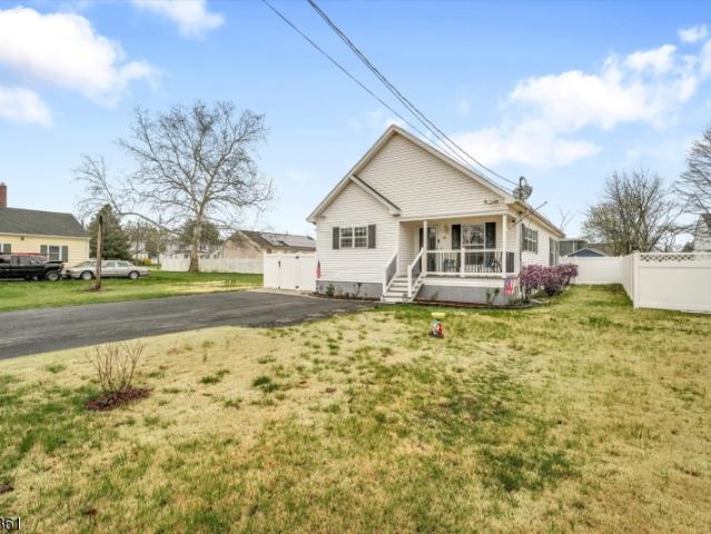 111 N Laurel St, Buena, NJ 08326 | MLS #4020