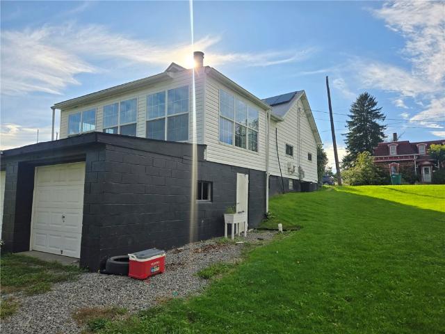 111 S Fairview Main St