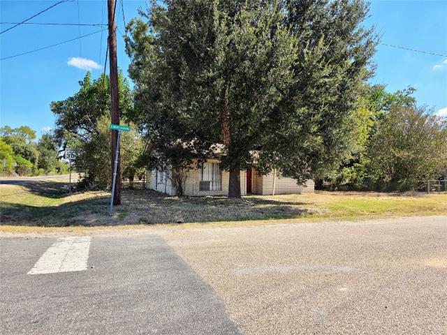 111 S Harvey House Rd, Somerville, TX 77879 | MLS #32828