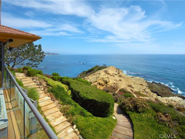 111 S La Senda Dr, Laguna Beach, CA 92651 | MLS #NP24159
