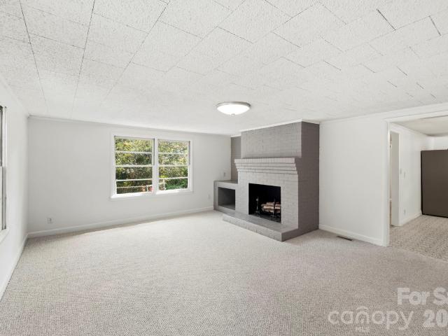 111 Sherwood Road