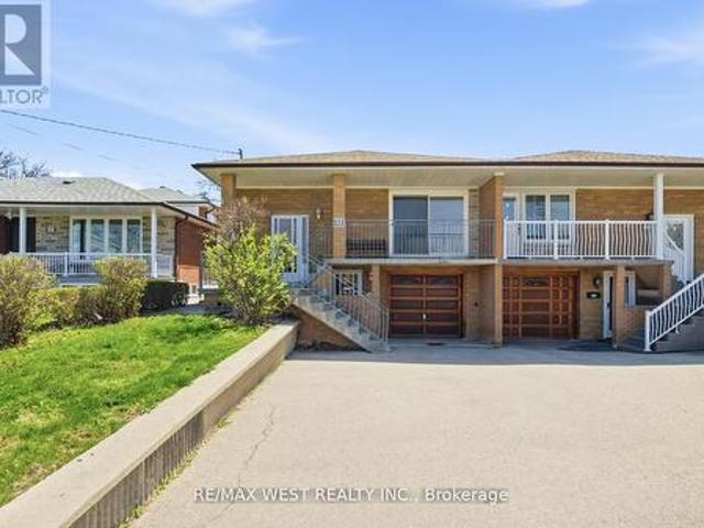 111 Shoreham Drive, Toronto, ON, M3N 1S8 house for sale | Listing ID W13664 | Royal LePage
