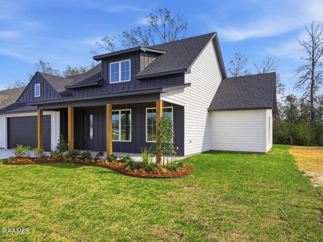 111 Stapleton Dr, Carencro, LA 70520 | MLS #2600000