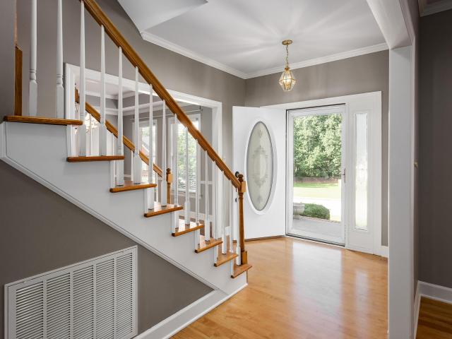 111 Stoney Creek Dr