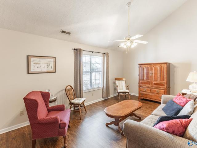 111 Sycamore Place