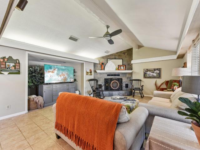 111 Post Oak Dr