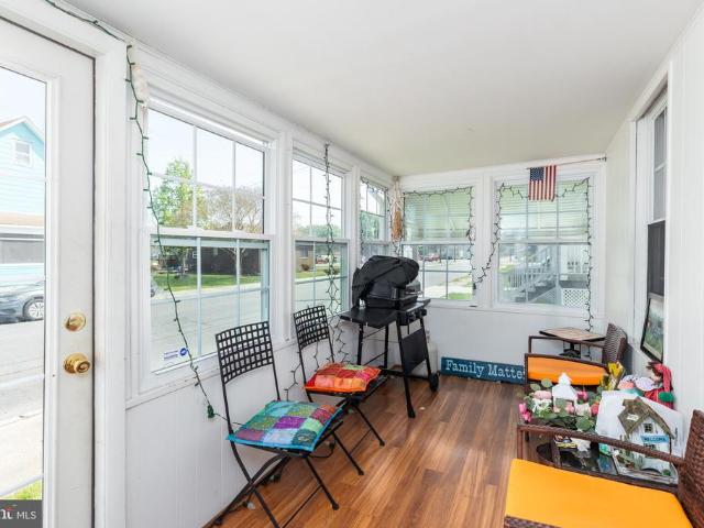 111 W Chesapeake Avenue