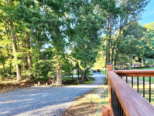 111 Woodland Circle