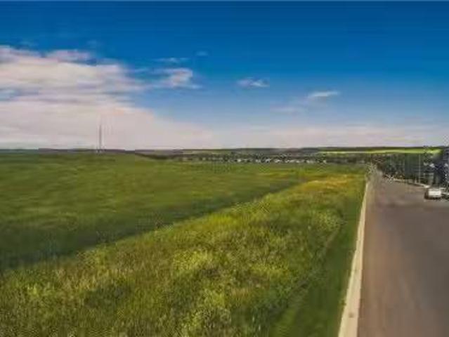 111 Westland Street Street, Okotoks, AB, T1S 1A4 vacant land.