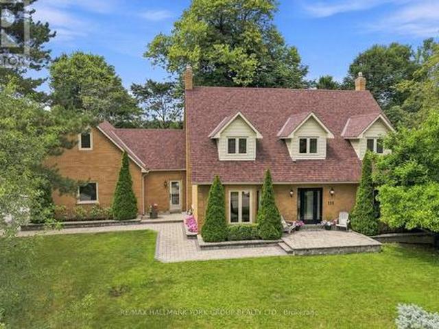 111 Whispering Pine Trail, Aurora, ON, L4G 4X8 house for sale | Listing ID N13636 | Royal LePage