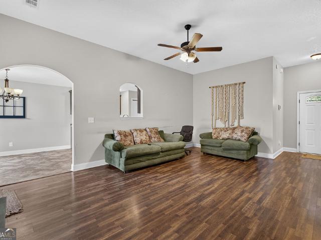 111 Winsted Court