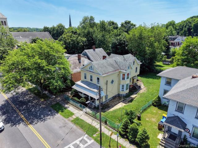 111 Wurts Street