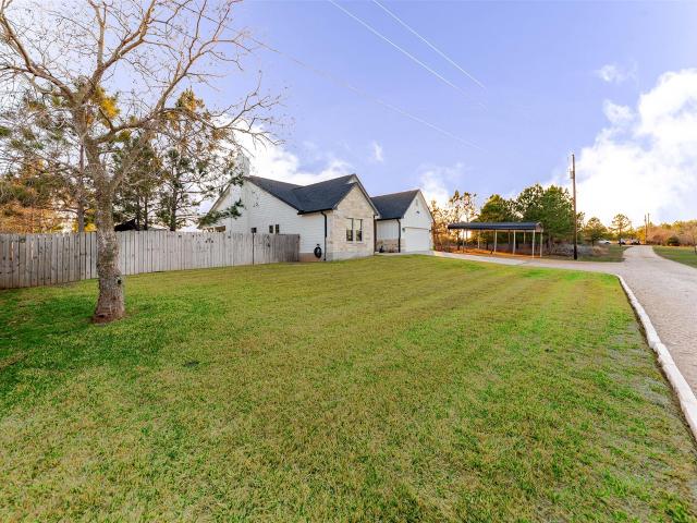 111 Tree Top Ln