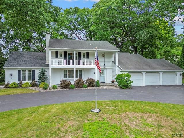 111 Treeland Circle