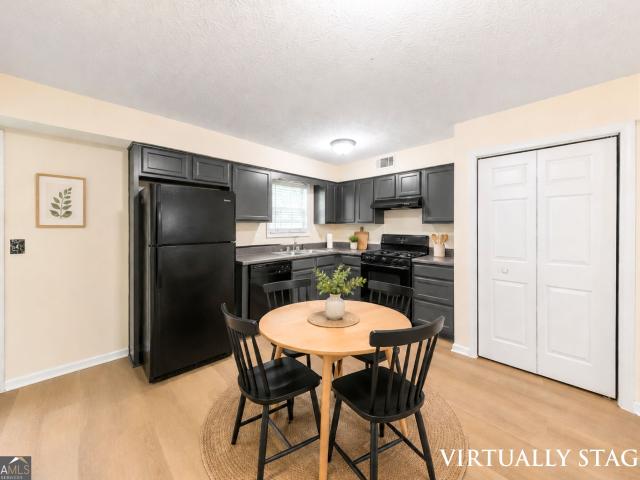 111 Twin Pines Court