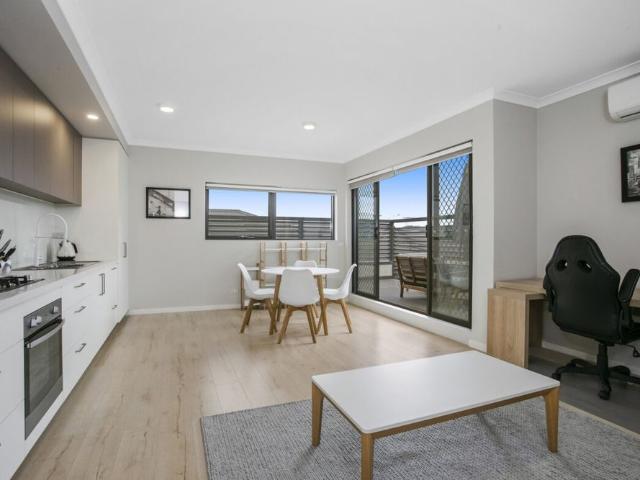11/1B Victoria Street Rippleside