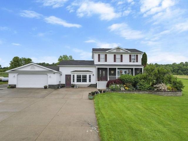 11241 Center Rd, Garrettsville, OH 44231