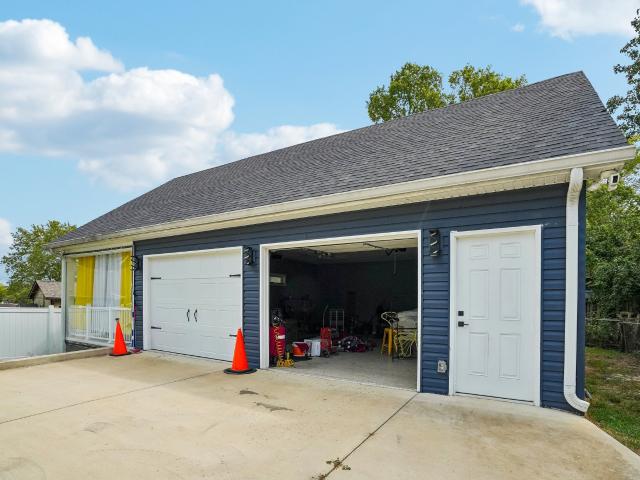 1124 Nelson Dr