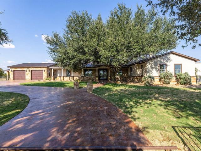 1124 County Road 301, Elgin, TX
