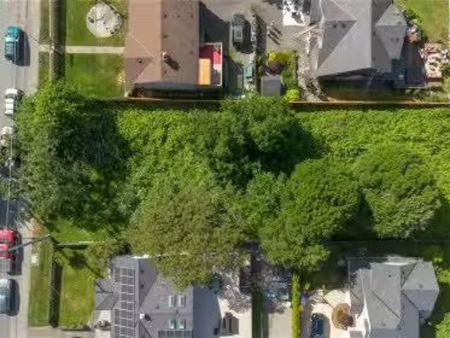 1124 Craigflower Rd, Esquimalt, BC, V9A 2Y1 vacant land for.