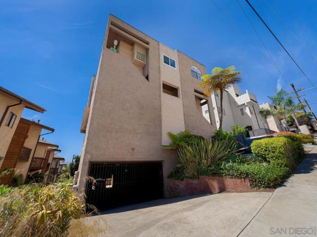 1124 Fresno Street 2