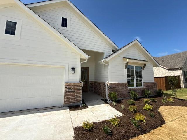 1124 Trinity Drive