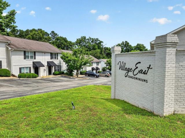 1125 Maple Tree Lane