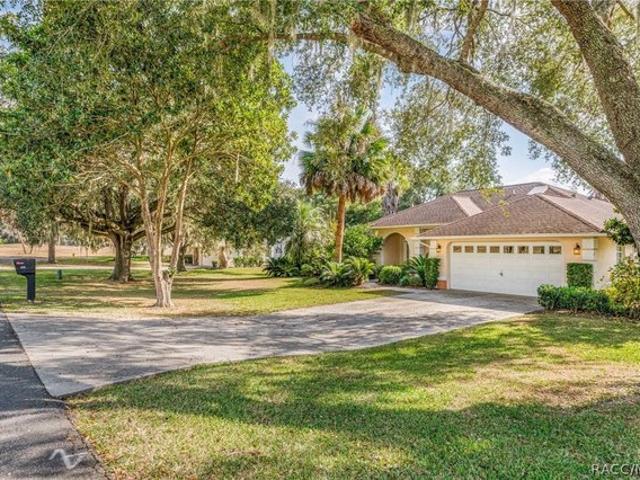1125 N Sabal Palm Way, Inverness, FL 34453