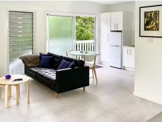 1/125 Foreshore Drive, SALAMANDER BAY Apartment for rent List.