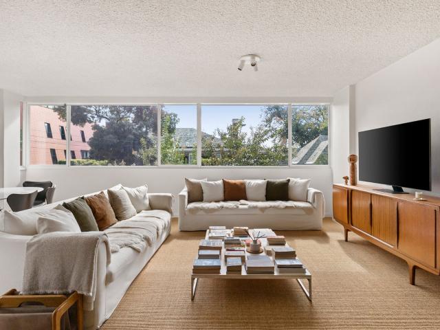 11/261 Domain Road, South Yarra