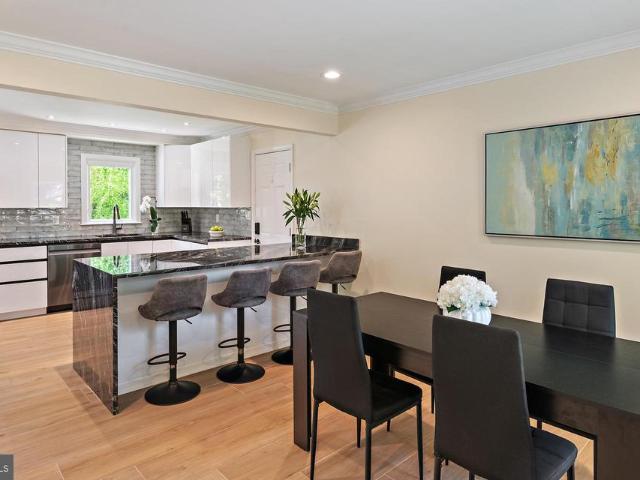 1126 Mainsail Drive