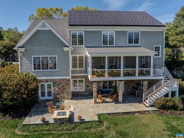 1126 cambridge hill ln